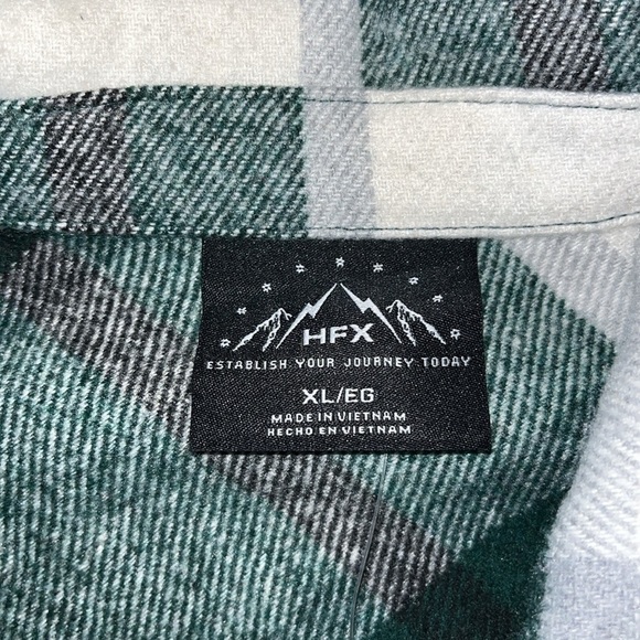 HFX Womens Shirt Jacket
Green White Shacket Pockets
Relaxed Fit Long sleeves - Picture 9 of 13